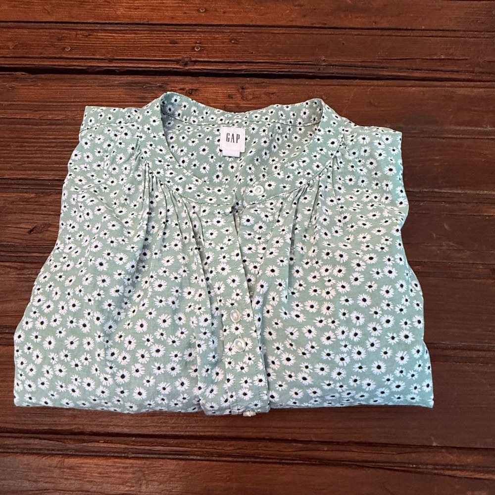 GAP Sage Green Daisy Floral Band Collar Button Front Blouse Womens Medium M